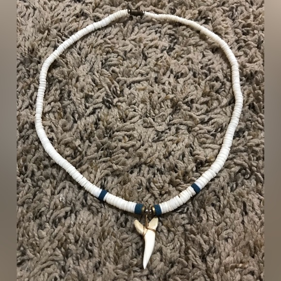 Multiple Accessory Necklaces - Picture 8 of 9